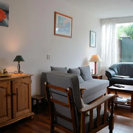 Casa de Férias Stylish Holiday In South Holland By The Forest